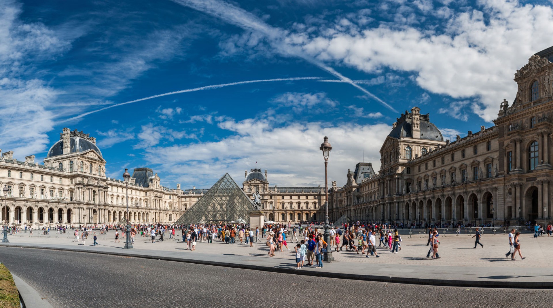 Paris Famille Louvre